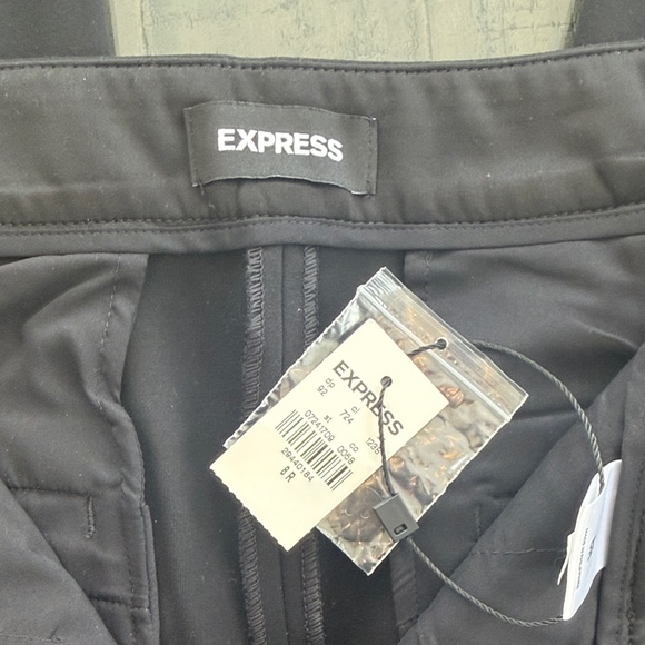 Express Curvy Boot Mid Rise Black Women's Trousers. Size 8 R. Pleated Front - Picture 2 of 8